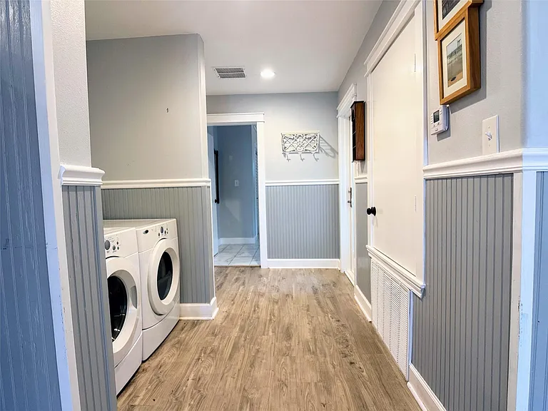 3510 Avenue S 1/2 — Photo 9