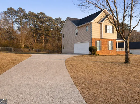 302 Mountberry Ct, Loganville, GA 30052