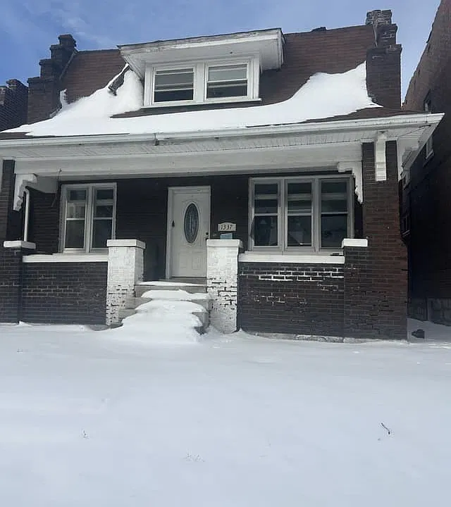 1337 Walton Ave
