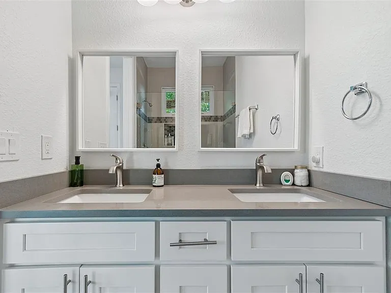 2113 W Cass St #2 — Photo 34