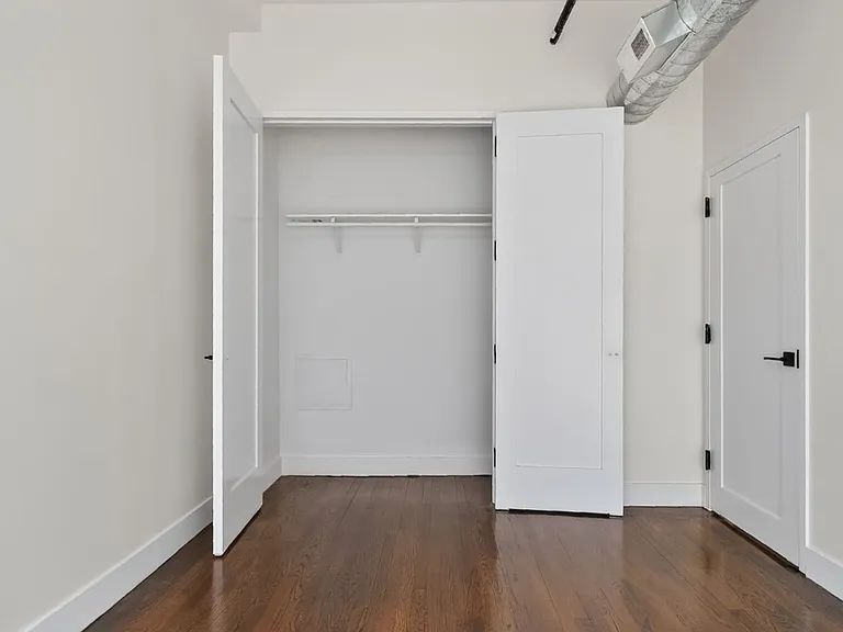 813 Chapel St — Photo 13