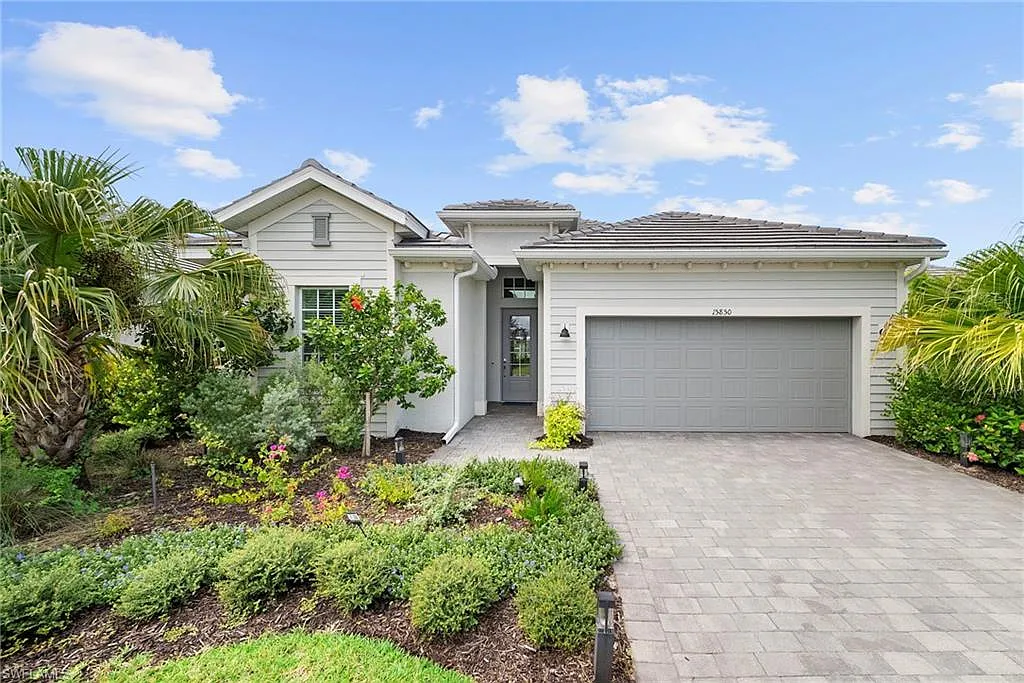4 bed, 3.0 bath, 2238 sqft, $10,000 — Photo 2