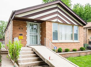 934 W 50th St, Chicago, IL 60609