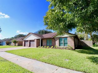 4422 Kiowa St, Pasadena, TX 77504