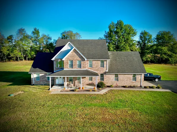 3125 Sunnyside Dr, Seymour, IN 47274