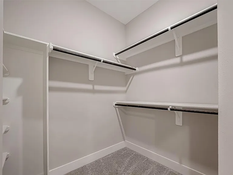 8128 Chateau St — Photo 39