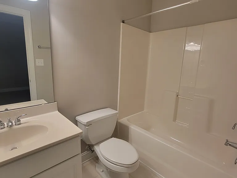 1340 Cameron View Ct — Photo 18