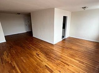 94-03 222nd St #3H, Queens Village, NY 11428