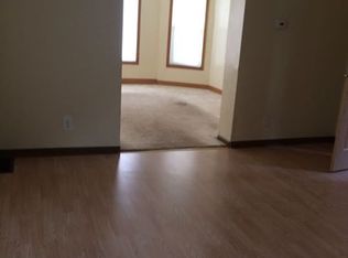 437 Center St, Waterloo, IA 50703