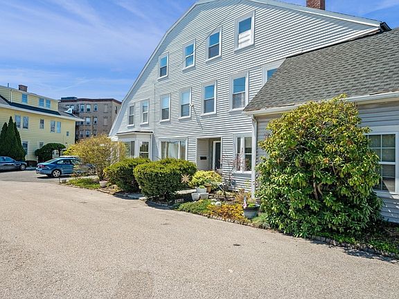 2nd image of 12-16 Landon Cir #3
