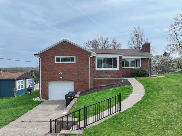 255 Henry Dr, North Huntingdon, PA 15642