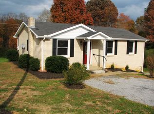 10180 W Oak Dr, Bon Aqua, TN 37025