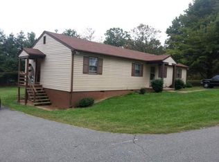 19 Hollyridge Ct #27, Evington, VA 24550