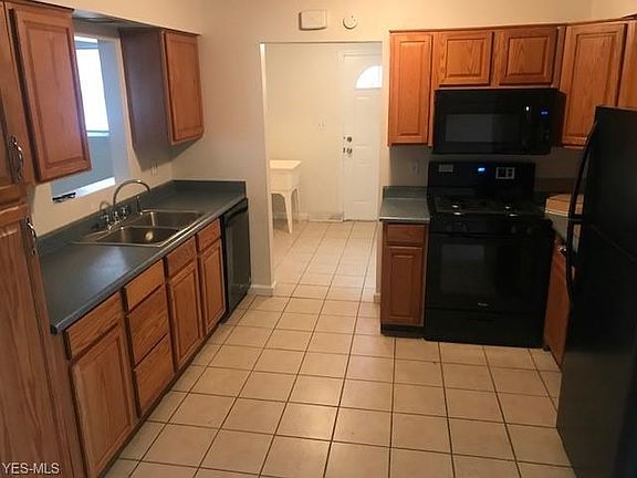 5th image of 230 Courtland Blvd