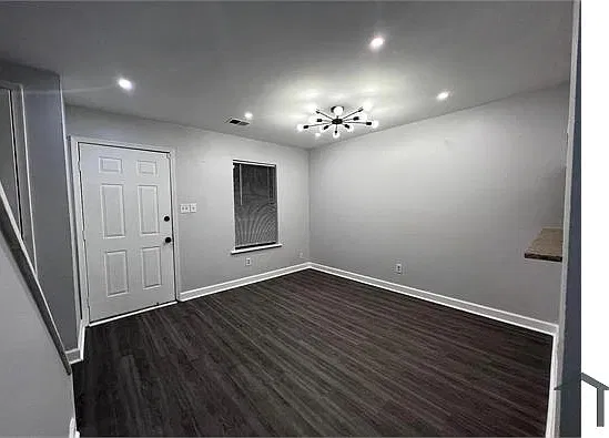 741 Oak Dr