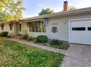 2825 Crestwood Rd, Eau Claire, WI 54703