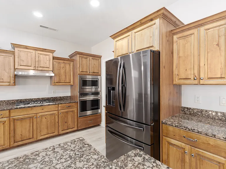 809 W North Links Dr — Photo 5