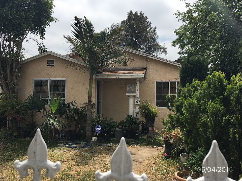 1st image of 306 E Eleanor Ln