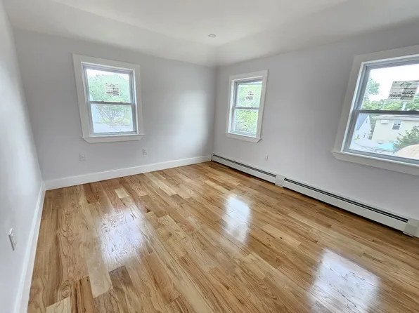 153-23 123rd Avenue image 5 of 16