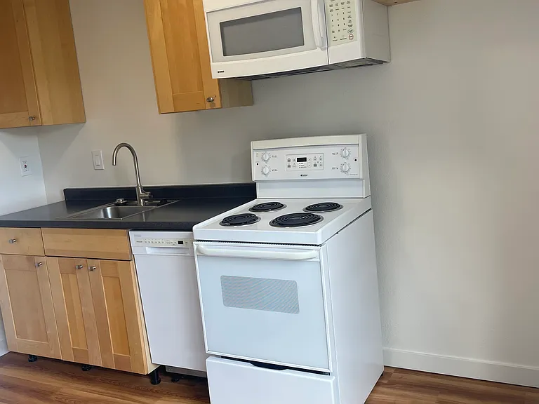 3422 21st Ave W #2 — Photo 5