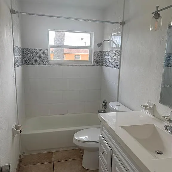 712 Michigan Ct #3 — Photo 6
