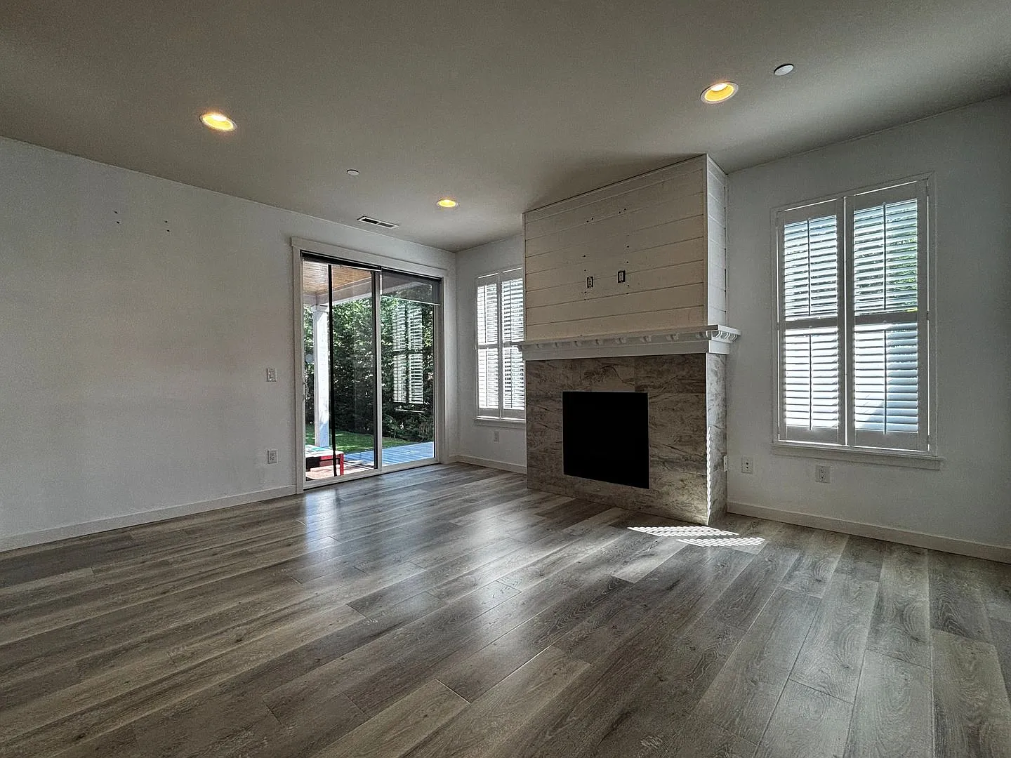 Stunning Puyallup Home — Photo 4