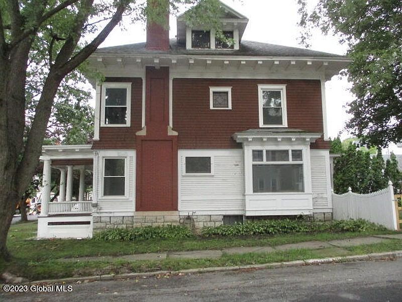 4th image of 27 Stewart Street