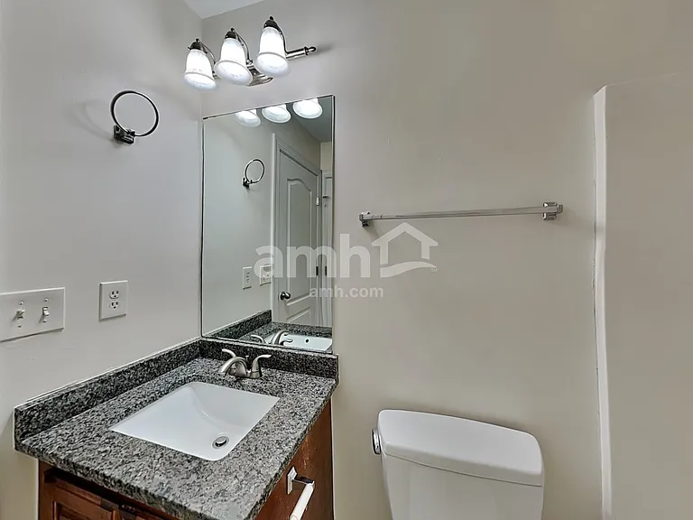560 Summit Way — Photo 15