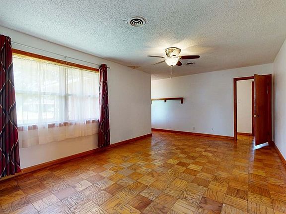 4th image of 4949 Sue Ave
