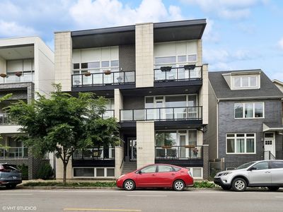 1816 N California Ave APT 2N, Chicago, IL, 60647