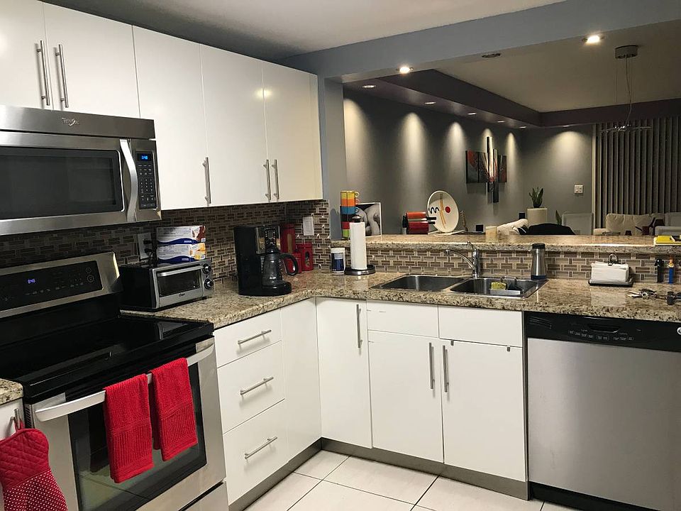 1st image of 8389 SW 137th Ave #8389