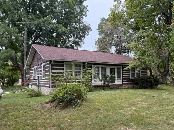 7431 Cemetery Rd, Bowling Green, KY 42103
