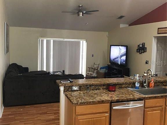 4th image of 1321 Oak Valley Blvd