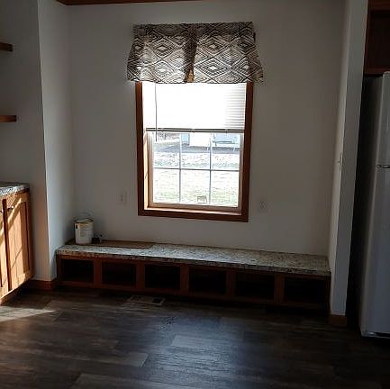 5th image of 2 Troutbrook Ln