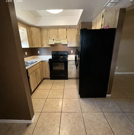 511 Manor Cir #1 — Photo 48