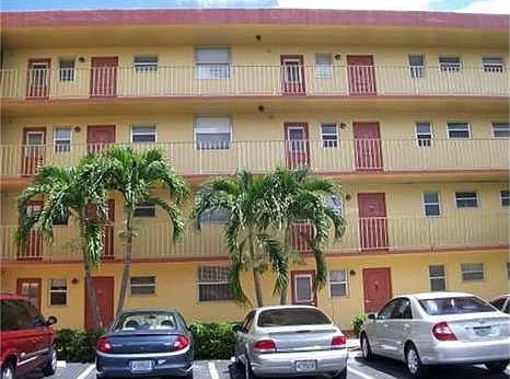 5th image of 443 NE 195th St APT 344
