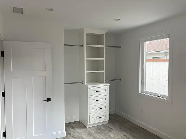 5752 W 85th Pl — Photo 10