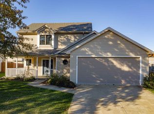 2218 Autumn Lake Pl, Fort Wayne, IN 46818