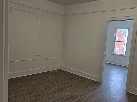 4th image of 23-34 33rd Ave #4