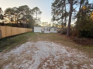 300 Ridgewood Ave, Mary Esther, FL 32569