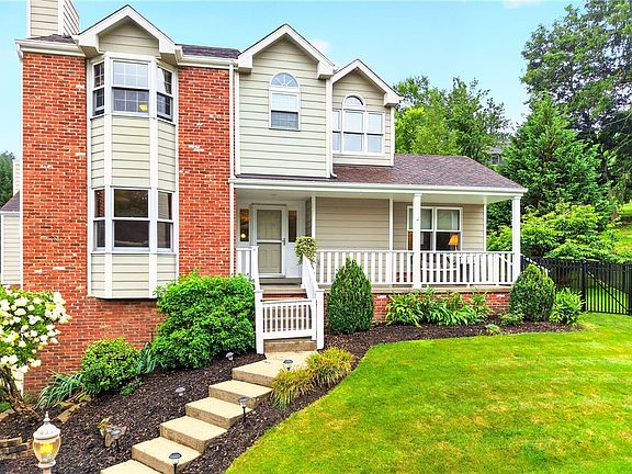 2nd image of 80 Donna Dr