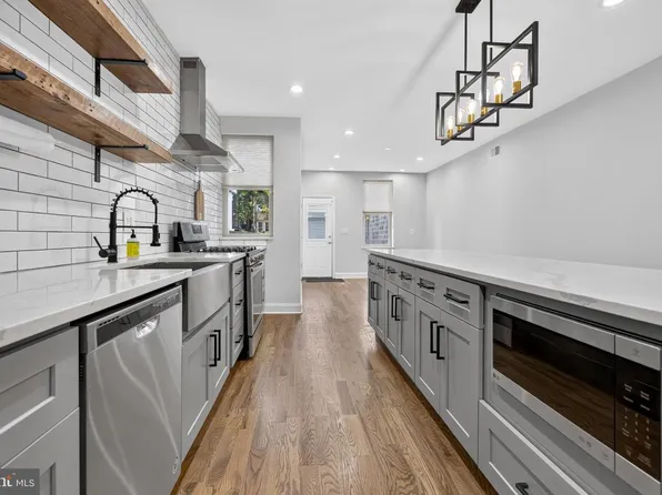 3113 W Montgomery Ave, Philadelphia, PA 19121