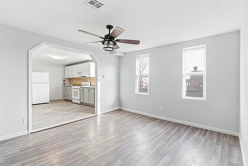 274 Littleton Ave #3 Photo 1