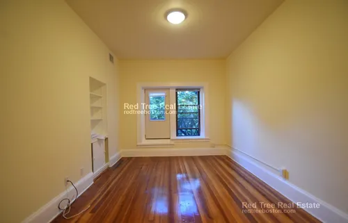 1463 Beacon St #14 Photo 1