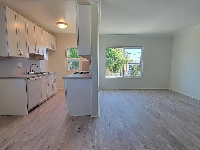 3769 Hughes Ave #7 — Photo 2