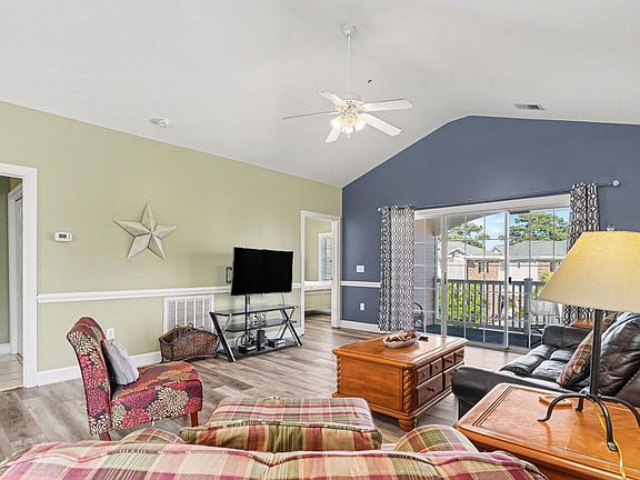 3rd image of 4878 Dahlia Ct. #305