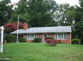 3628 Embassy Ln, Fairfax, VA 22030