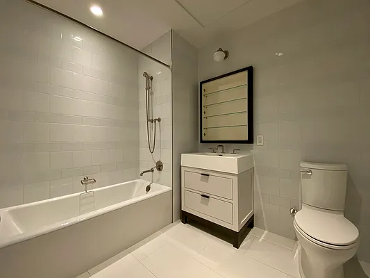 Rented by Extell Marketing Group LLC | media 10