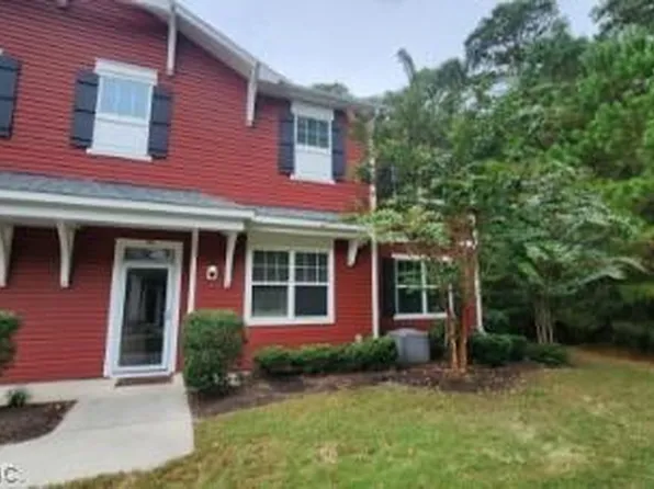 2462 Leytonstone Dr, Chesapeake, VA 23321