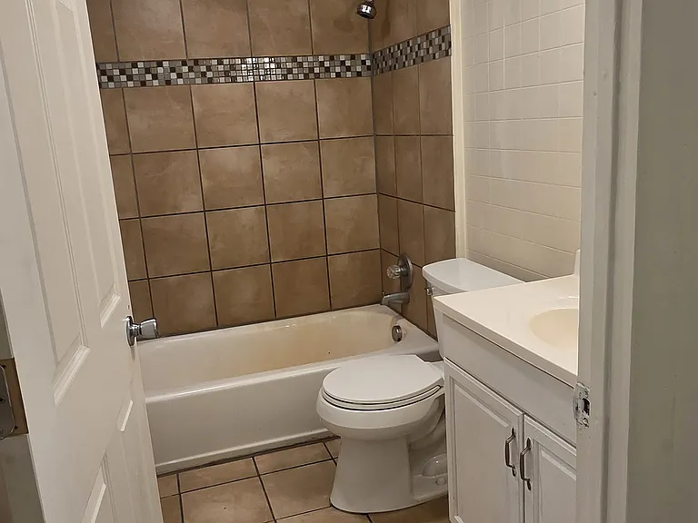 1339 N Pine River Rd — Photo 10